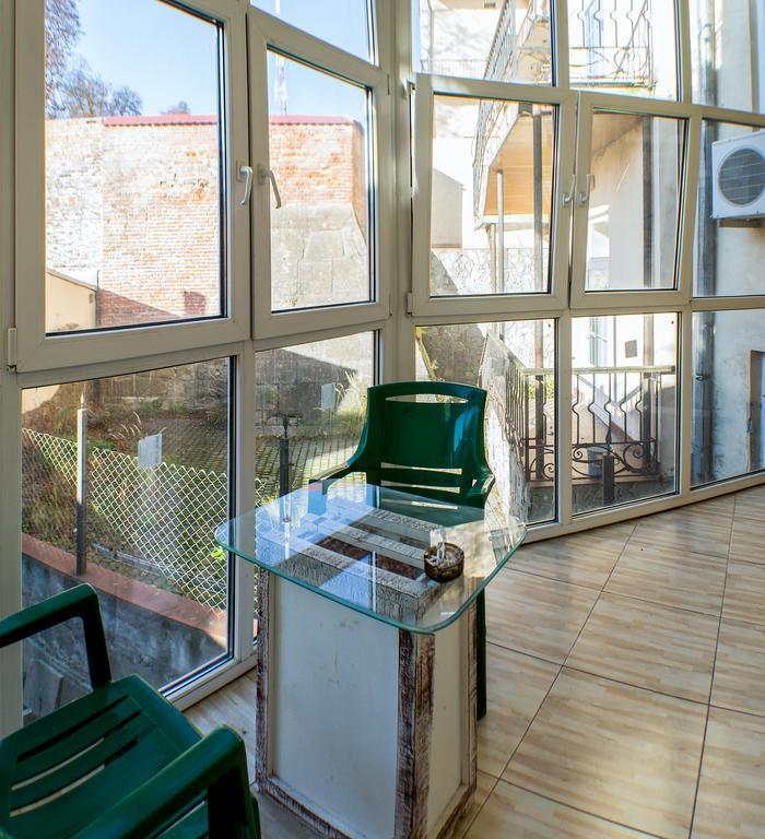Apartment On Hutsulska 24H Electric Lviv Buitenkant foto